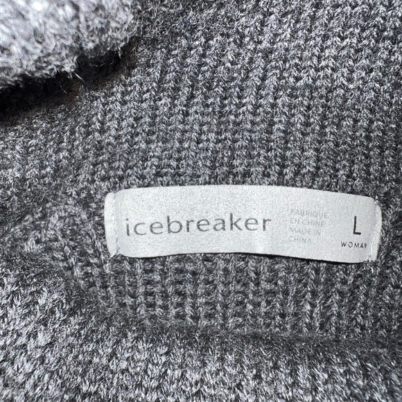 New w/o tags icebreaker sweater - Picture 3 of 4